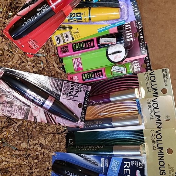 Makeup - Picture 12 of 13